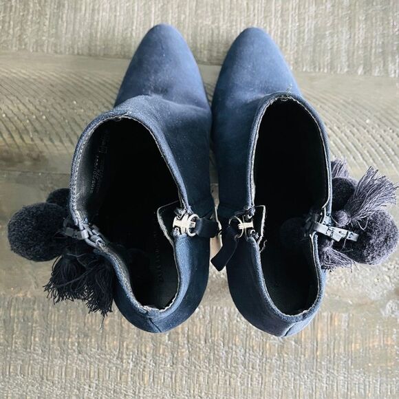 Zara Navy Suede Pom Pom Heeled Chic Minimalist Booties Women’s Size 9.5 - Picture 8 of 10